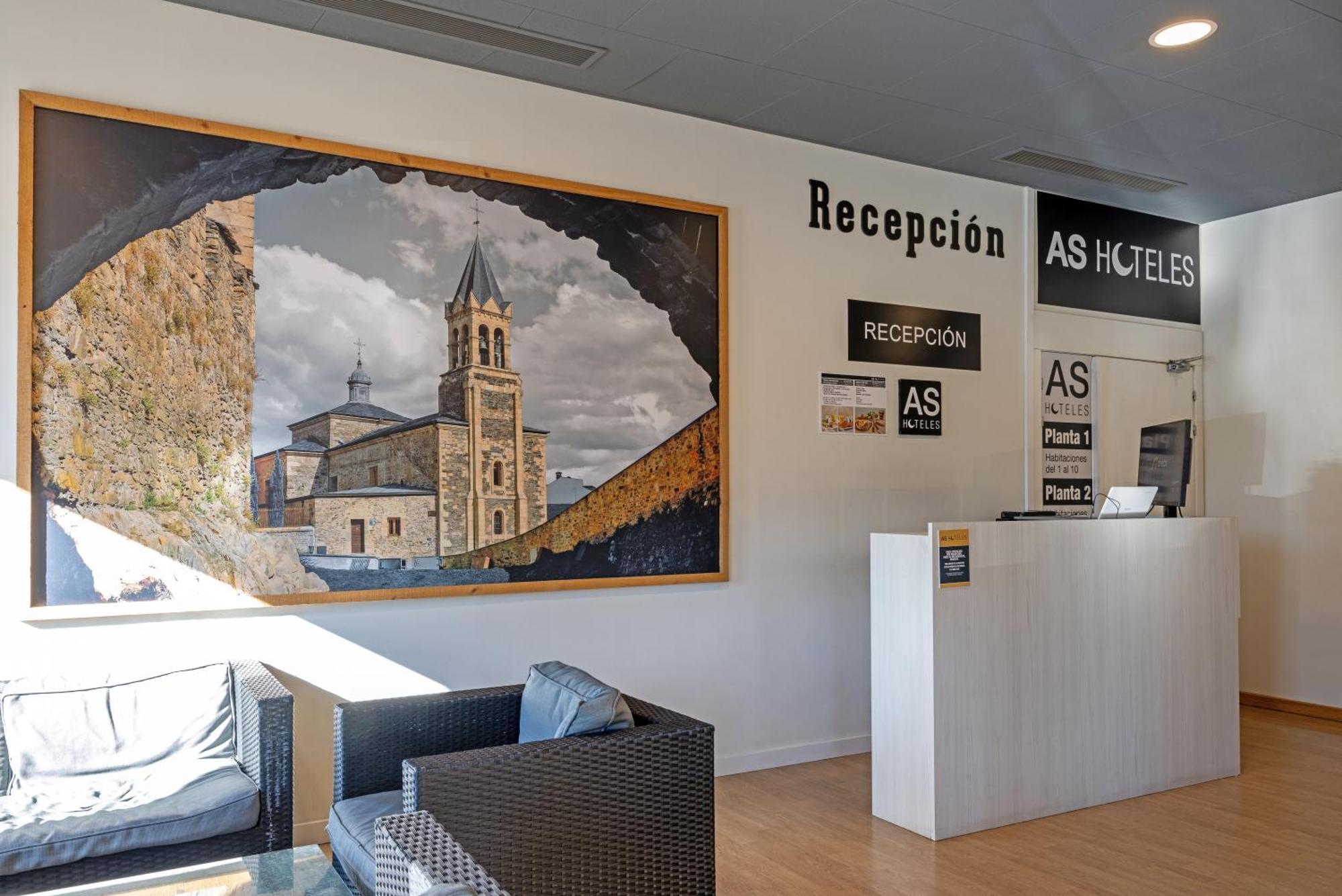 As Hoteles Ponferrada Columbrianos Εξωτερικό φωτογραφία